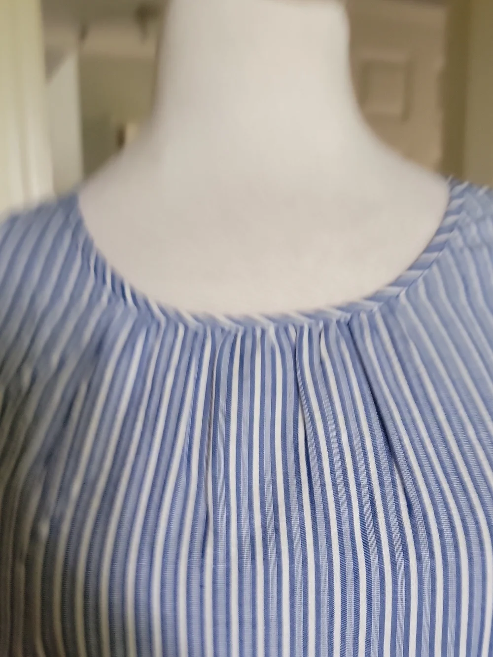 J Crew Xs Blue Striped Puff-Sleeve Women’s Top